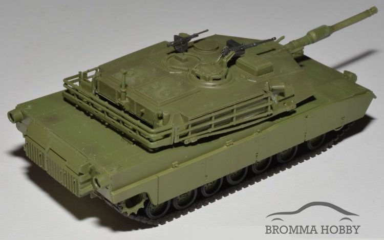 Abrams Main Battle Tank M1A1 - Klicka på bilden för att stänga